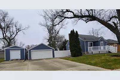 408 2nd Street NE, Pipestone, MN 56164 - Photo 1