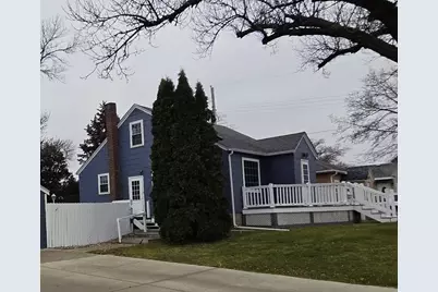 408 2nd Street NE, Pipestone, MN 56164 - Photo 4