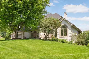 4803 Chantrey Pl, Minnetonka, MN 55345 - Photo 2