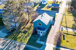 109 E Florida Ave, Gilbert, MN 55741 - Photo 2