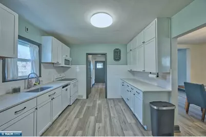 109 E Florida Avenue, Gilbert, MN 55741 - Photo 16