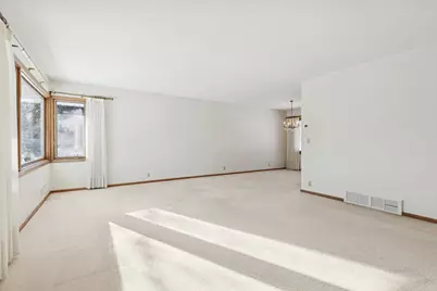 8108 W Franklin Avenue, Saint Louis Park, MN 55426 - Photo 18