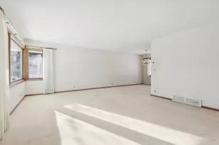 8108 W Franklin Ave, Saint Louis Park, MN 55426 - Photo 18