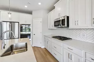 8203 Haywood Dr, Lino Lakes, MN 55014 - Photo 16