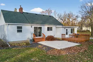 2307 12th Ave SW, Austin, MN 55912 - Photo 10