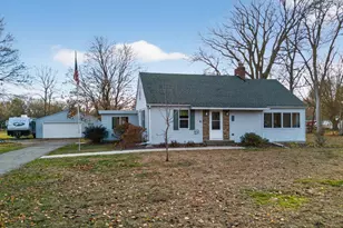 2307 12th Ave SW, Austin, MN 55912 - Photo 2