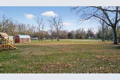 2307 12th Avenue SW, Austin, MN 55912 - Photo 12