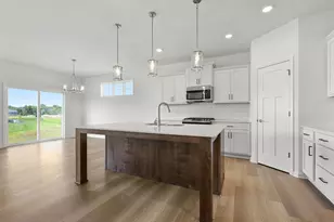 8204 Haywood Dr, Lino Lakes, MN 55014 - Photo 4