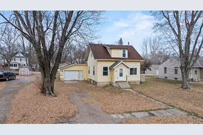 267 E Cottonwood Street, Cottonwood, MN 56229 - Photo 1