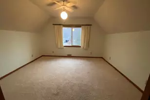 305 4th St SW, Pine Island, MN 55963 - Photo 8