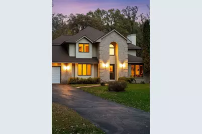230 Plainview Drive, River Falls, WI 54022 - Photo 4