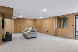 230 Plainview Dr, River Falls, WI 54022 - Photo 26