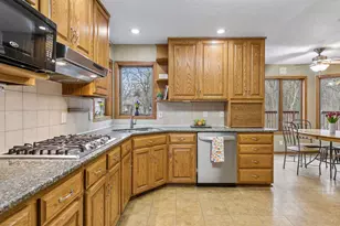 230 Plainview Dr, River Falls, WI 54022 - Photo 14