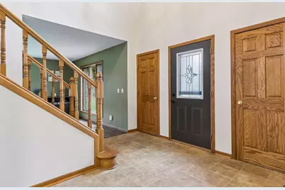 230 Plainview Drive, River Falls, WI 54022 - Photo 6