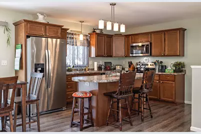 1609 Manor Drive NE, Alexandria, MN 56308 - Photo 2