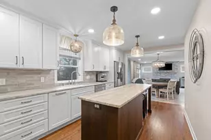 1108 Quebec Ave N, Golden Valley, MN 55427 - Photo 6