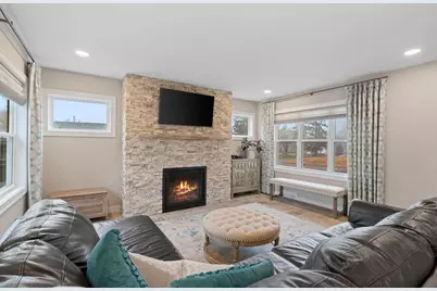 1108 Quebec Avenue N, Golden Valley, MN 55427 - Photo 12