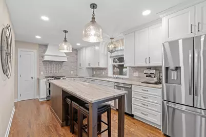 1108 Quebec Avenue N, Golden Valley, MN 55427 - Photo 4