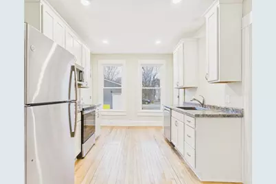 1933 Hillside Avenue N, Minneapolis, MN 55411 - Photo 8