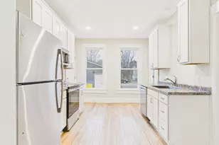 1933 Hillside Ave N, Minneapolis, MN 55411 - Photo 8