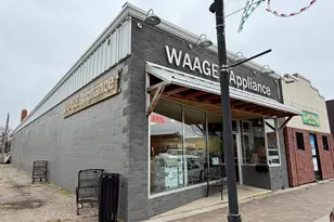 208 Main Ave N, Roseau, MN 56751 - Photo 1