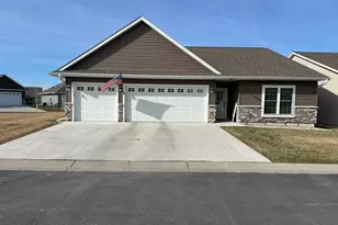 511 Southfork Cir SE, Hutchinson, MN 55350 - Photo 1