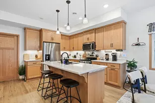 511 Southfork Cir SE, Hutchinson, MN 55350 - Photo 10