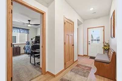 511 Southfork Circle SE, Hutchinson, MN 55350 - Photo 6