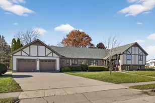 75 Wilson St, Lewiston, MN 55952 - Photo 2