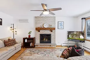 1297 Pinewood Dr, Woodbury, MN 55125 - Photo 8