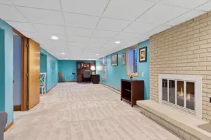 1297 Pinewood Dr, Woodbury, MN 55125 - Photo 38