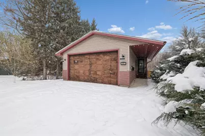 542 5th Avenue SW, Cambridge, MN 55008 - Photo 2