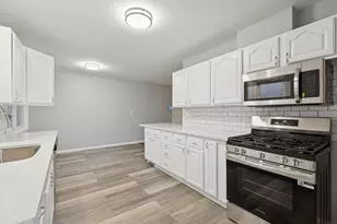 8016 Aster Dr, Brooklyn Park, MN 55428 - Photo 4