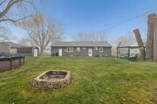 8016 Aster Dr, Brooklyn Park, MN 55428 - Photo 26