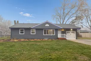 8016 Aster Dr, Brooklyn Park, MN 55428 - Photo 24