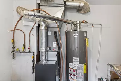 5929 Camden Avenue N, Minneapolis, MN 55430 - Photo 22