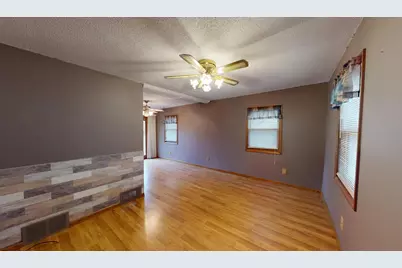 1425 Frank Avenue, Albert Lea, MN 56007 - Photo 2
