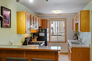 10720 Rockford Rd, Plymouth, MN 55442 - Photo 2