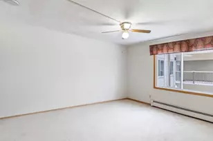 10720 Rockford Rd, Plymouth, MN 55442 - Photo 12