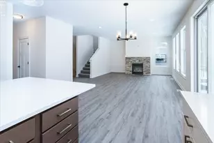 7805 Ava Trl, Inver Grove Heights, MN 55077 - Photo 36