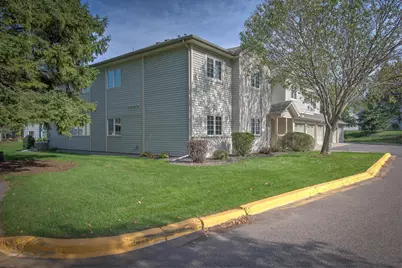 811 98th Avenue NW #101, Coon Rapids, MN 55433 - Photo 2