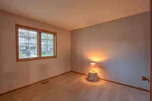 811 98th Ave NW, Coon Rapids, MN 55433 - Photo 18