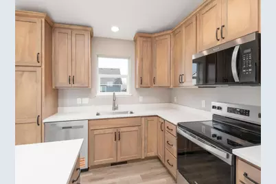 929 Prestwick Drive, Belle Plaine, MN 56011 - Photo 18