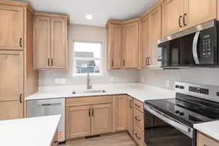 929 Prestwick Dr, Belle Plaine, MN 56011 - Photo 18