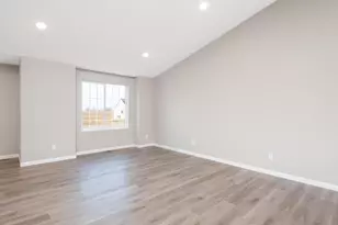 929 Prestwick Dr, Belle Plaine, MN 56011 - Photo 6