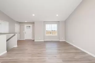 929 Prestwick Dr, Belle Plaine, MN 56011 - Photo 4