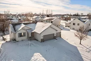 213 Summerfield Ln, Waverly, MN 55390 - Photo 4