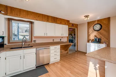 1444 Howard Street, Saint Peter, MN 56082 - Photo 10