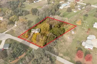 5351 Logan St SE, Rochester, MN 55904 - Photo 2