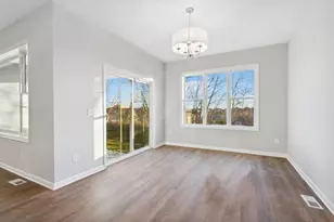 8200 Haywood Dr, Lino Lakes, MN 55014 - Photo 8